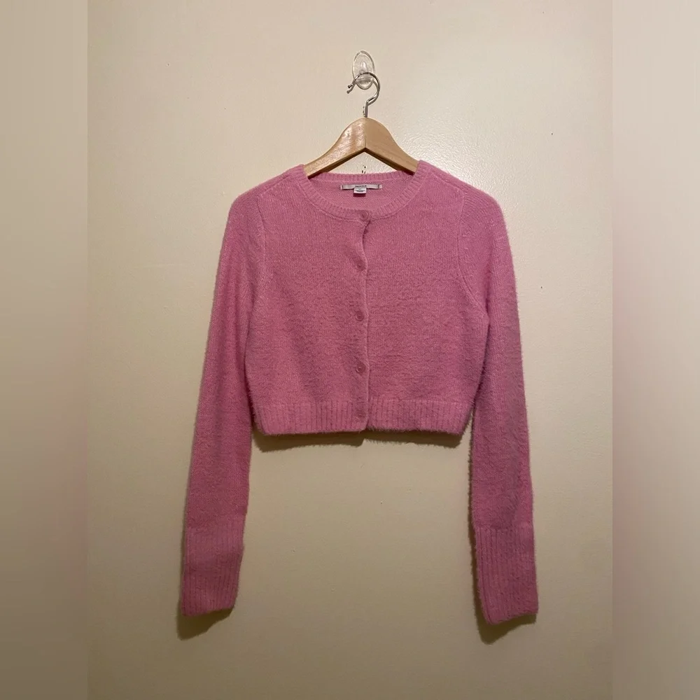 Kimchi Blue Soft Pink Cropped Cardigan. Size S - Picture 2 of 8
